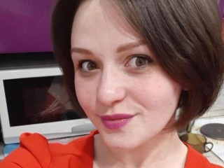 TinaHotGirl_xX webcam girl as a performer. Gallery photo 1.