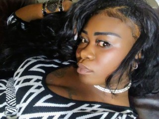 KANDIKANELANE84 webcam girl as a performer. Gallery photo 1.