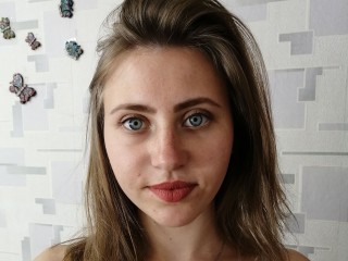 Alexanightstar webcam girl as a performer. Gallery photo 2.