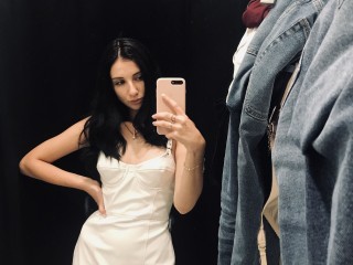 MaryGane webcam girl as a performer. Gallery photo 1.