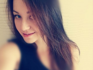 IrisVidal webcam girl as a performer. Gallery photo 4.