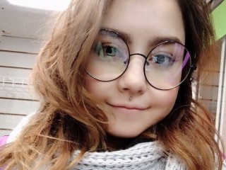 EVA_MANDELL webcam girl as a performer. Gallery photo 5.