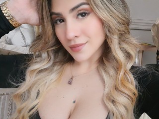 Liisa_Fox webcam girl as a performer. Gallery photo 5.