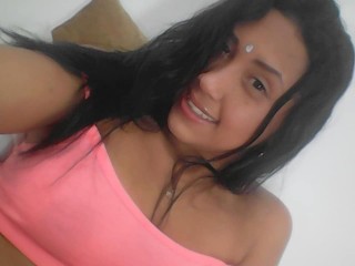 mara_smith webcam girl as a performer. Gallery photo 3.