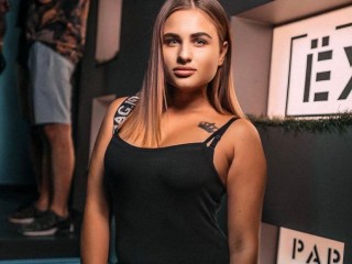 Loren_Sia webcam girl as a performer. Gallery photo 5.