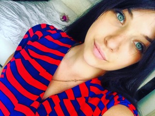 SexyBrightEyes webcam girl as a performer. Gallery photo 4.