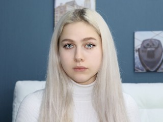 JudyHanson webcam girl as a performer. Gallery photo 2.