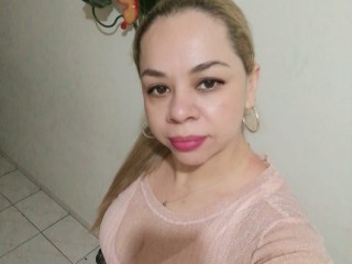 leidywomen_sexii webcam girl as a performer. Gallery photo 3.