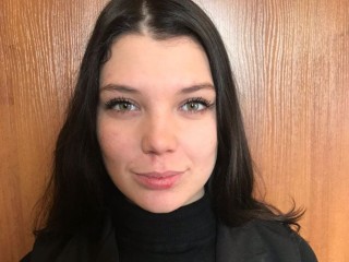 AnnaAngelic webcam girl as a performer. Gallery photo 1.