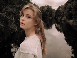 Maggy_x_Love webcam girl as a performer. Gallery photo 1.