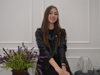 Energylife webcam girl as a performer. Gallery photo 1.