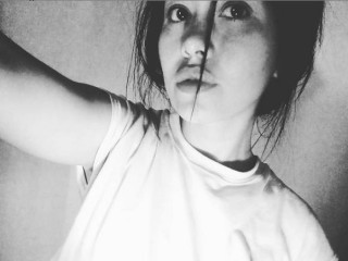 ElectraGolden webcam girl as a performer. Gallery photo 1.