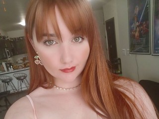 bimboselene webcam girl as a performer. Gallery photo 1.