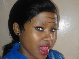 Petitexx94 webcam girl as a performer. Gallery photo 2.