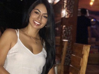 valentinaFerrero webcam girl as a performer. Gallery photo 3.