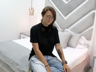 AmaraRobbins webcam girl as a performer. Gallery photo 1.