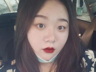 SarahLi webcam girl as a performer. Gallery photo 1.