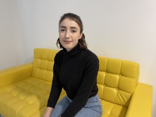 LydiaCarson webcam girl as a performer. Gallery photo 1.