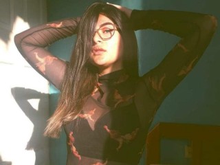 Amelie_smith webcam girl as a performer. Gallery photo 2.