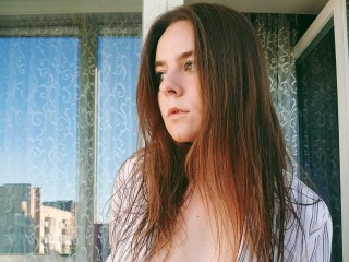 Braniya webcam girl as a performer. Gallery photo 5.