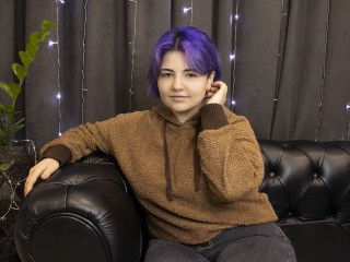 Marta_Roberts webcam girl as a performer. Gallery photo 1.