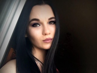 PatriceLin webcam girl as a performer. Gallery photo 3.