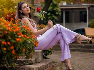 CarlaBaker webcam girl as a performer. Gallery photo 1.