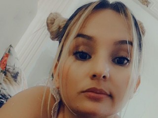 hannagrey3 webcam girl as a performer. Gallery photo 3.