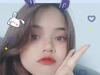 BabyQiao webcam girl as a performer. Gallery photo 3.