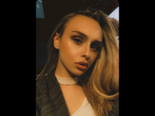 AshleeMaree webcam girl as a performer. Gallery photo 1.