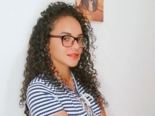 ChanellWilde webcam girl as a performer. Gallery photo 2.