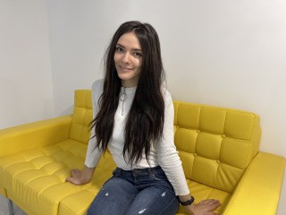 JuliaCohen webcam girl as a performer. Gallery photo 2.