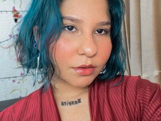 leplon webcam girl as a performer. Gallery photo 3.