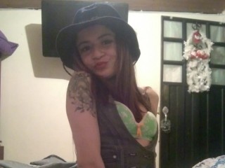 TiaraCollins webcam girl as a performer. Gallery photo 1.