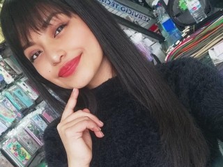 MadisonMazetti webcam girl as a performer. Gallery photo 2.