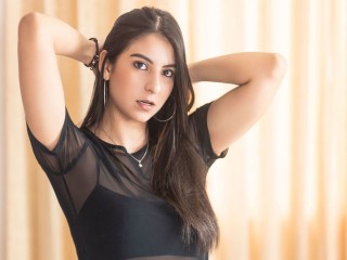 carlastvns webcam girl as a performer. Gallery photo 3.