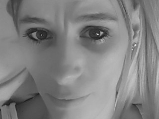 KinkyKittyPurrs webcam girl as a performer. Gallery photo 3.