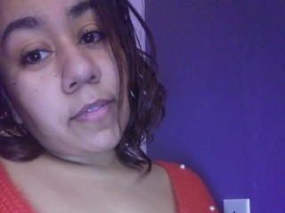 LeahKarter webcam girl as a performer. Gallery photo 1.