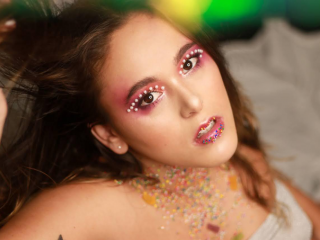 Nicole_Hofman webcam girl as a performer. Gallery photo 2.