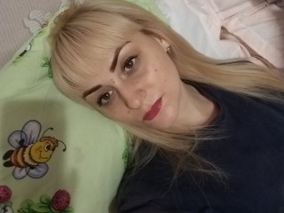 RedHorny111 webcam girl as a performer. Gallery photo 2.