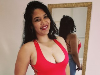 Dulce_Christin webcam girl as a performer. Gallery photo 1.