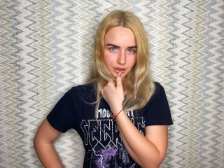 HaileyMiller webcam girl as a performer. Gallery photo 7.