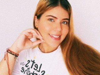 Lis_Evans webcam girl as a performer. Gallery photo 3.