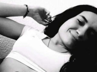 Roxane_qs webcam girl as a performer. Gallery photo 1.