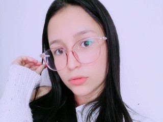 MilaFreeman webcam girl as a performer. Gallery photo 1.