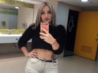 wildblonde_03 webcam girl as a performer. Gallery photo 2.