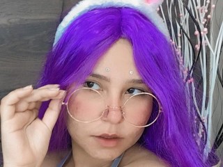 leplon webcam girl as a performer. Gallery photo 5.