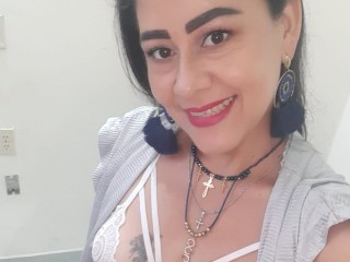 KarhinaSmith webcam girl as a performer. Gallery photo 4.