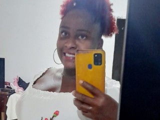 CHELSEAJOHNSON webcam girl as a performer. Gallery photo 1.