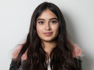 AlissRussell webcam girl as a performer. Gallery photo 2.